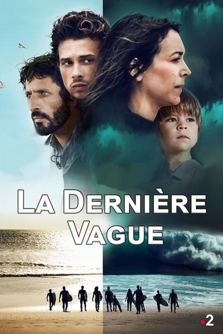 Das Filmplakat für „La Dernière Vague“ zeigt eine Gruppe von Personen am Strand.