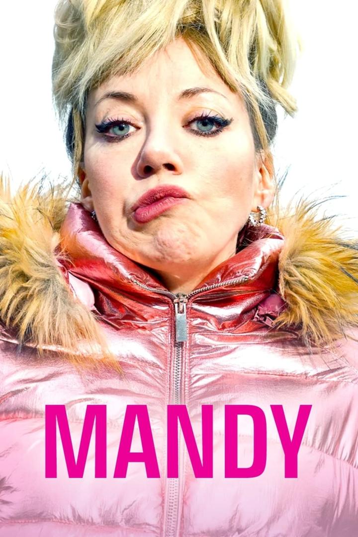 Das Poster für die Fernsehserie „Mandy“ zeigt eine Frau in einer glänzenden, pinkfarbenen Jacke.