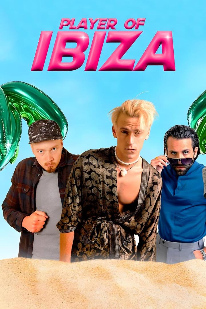 Drei Männer posieren vor dem Hintergrund des Films „Player of Ibiza“.