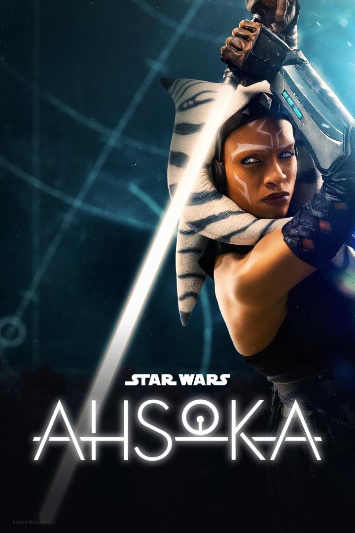 Ahsoka Tano mit einem Lichtschwert auf dem Poster für „Star Wars: Ahsoka“.