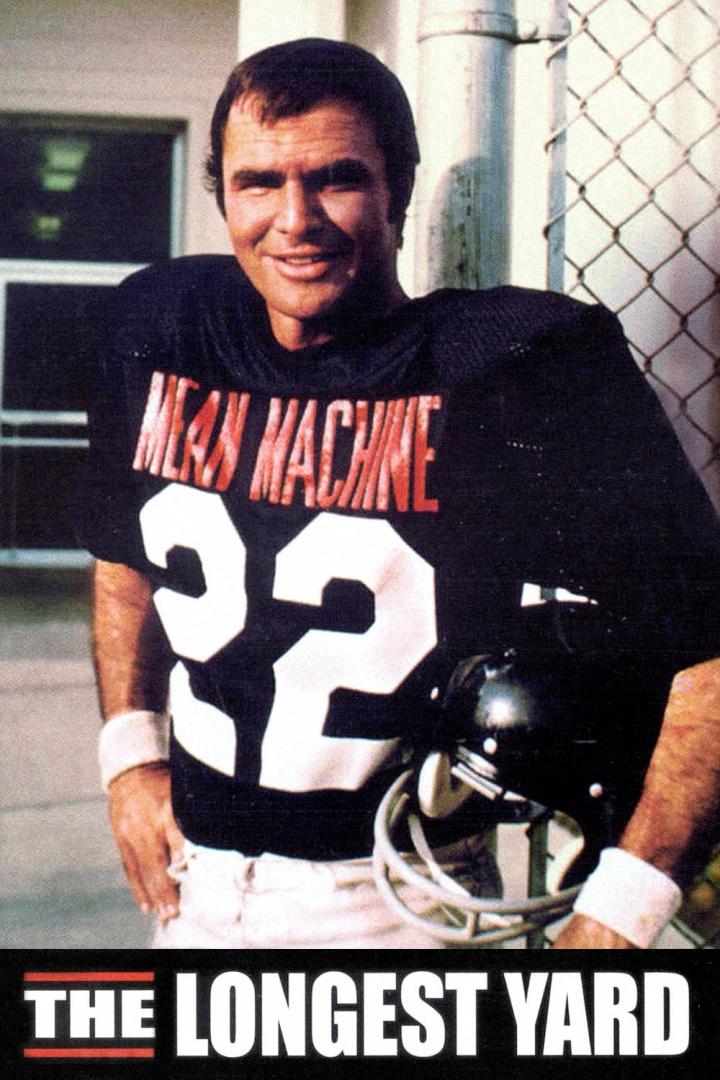 Burt Reynolds als Footballspieler in dem Film „Die härteste Meile“.