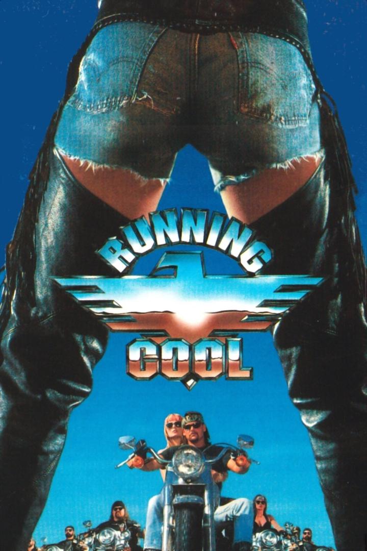 Das Filmplakat für „Running Cool“ zeigt eine Gruppe von Motorradfahrern vor blauem Himmel.