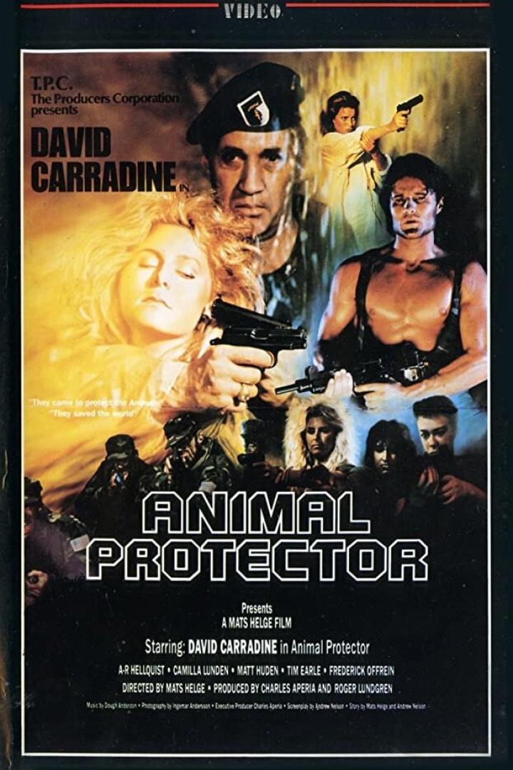 Das Filmplakat für „Animal Protector“ mit David Carradine und anderen bewaffneten Darstellern.