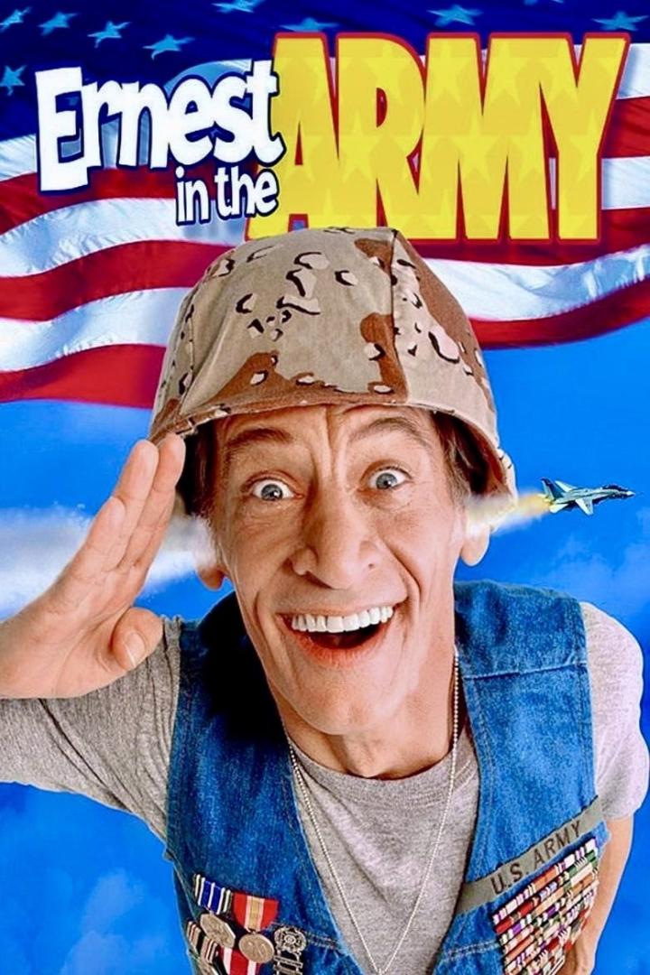 Das Filmplakat für „Ernest in the Army“ zeigt Ernest in Militärkleidung vor einer US-Flagge.