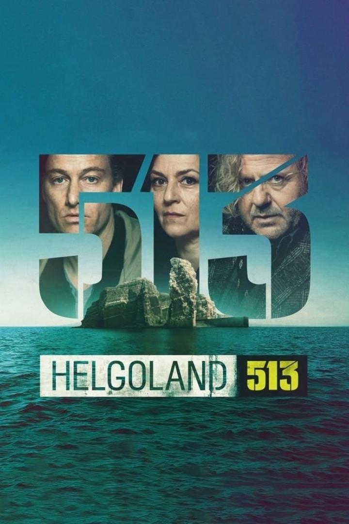 Das Poster für die Fernsehserie „Helgoland 513“ zeigt drei Personen und eine Felsinsel vor der Küste Helgolands.