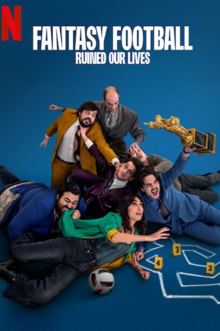 Das Filmplakat für „Fantasy Football Ruined Our Lives“ zeigt eine Gruppe von Leuten, die auf dem Boden liegen.