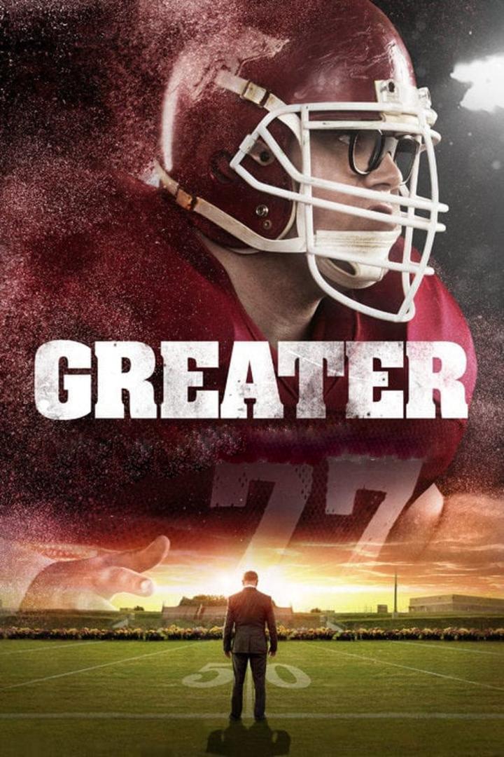Das Filmplakat für „Greater“ zeigt einen Footballspieler und einen Mann auf dem Spielfeld.