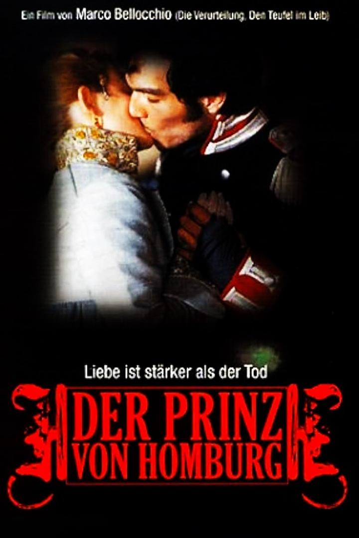 Das Filmplakat für „Der Prinz von Homburg“ zeigt ein sich küssendes Paar.