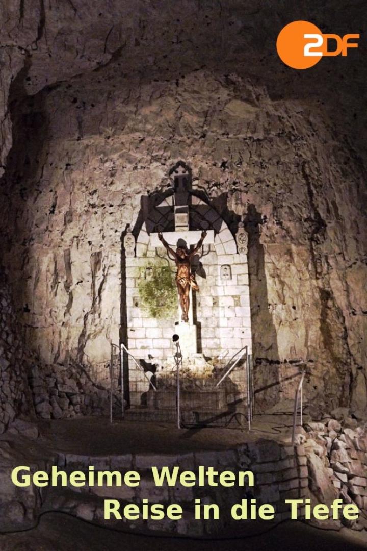 Eine Kreuzigungsszene in einer unterirdischen Höhle, möglicherweise eine Darstellung für die ZDF-Sendung „Geheime Welten“.