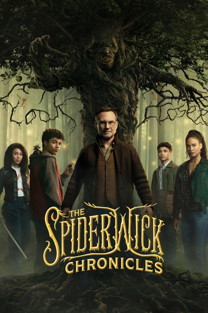 Das Filmplakat für „Die Spiderwick Geheimnisse“ zeigt eine Gruppe von Jugendlichen und einen Mann vor einem Baummonster.