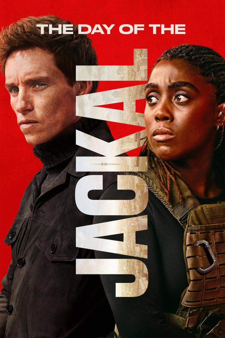 Das Filmplakat für „The Day of the Jackal“ zeigt Eddie Redmayne und Lashana Lynch vor rotem Hintergrund.