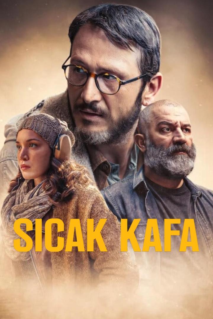 Das Filmplakat für „Sicak Kafa“ zeigt drei Charaktere.