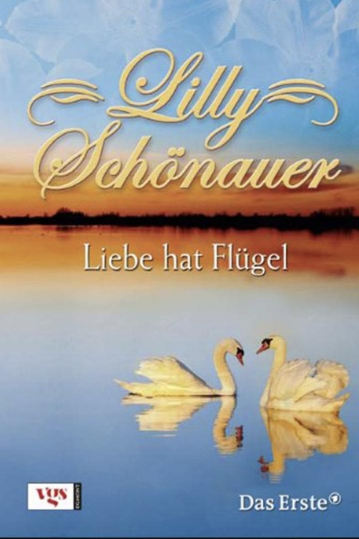 Das Cover des Buches „Liebe hat Flügel“ von Lilly Schönauer mit zwei Schwänen auf einem See.