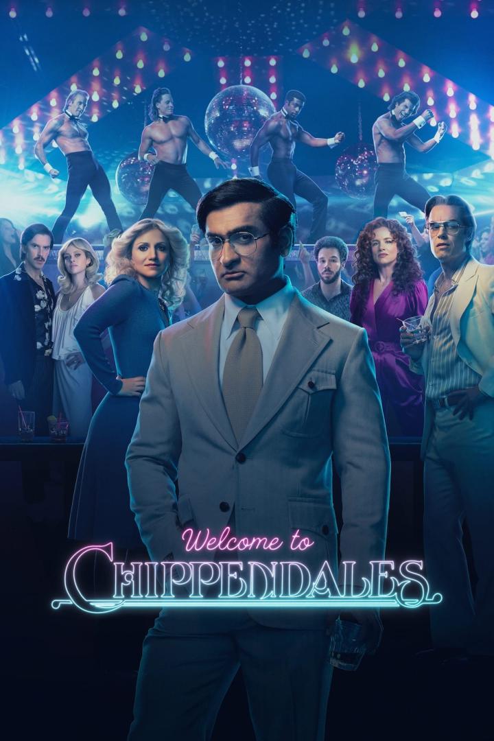 Das Werbeplakat für „Welcome to Chippendales“ zeigt Tänzer und die Hauptdarsteller der Serie.