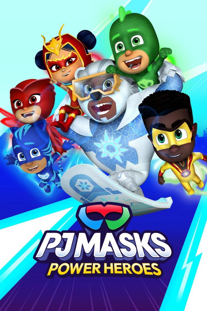 Die Pyjamahelden posieren zusammen mit einem Eisbären für das Plakat von „PJ Masks Power Heroes“.