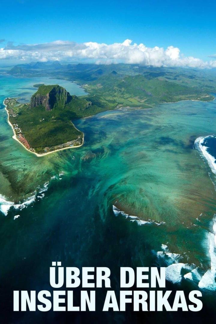 Luftaufnahme von Le Morne Brabant, einer Halbinsel in Mauritius, mit türkisfarbenem Wasser.