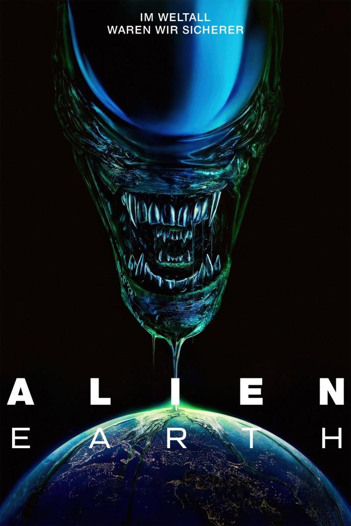 Das Gesicht eines Aliens hängt über der Erde, Titelbild für „Alien Earth“.