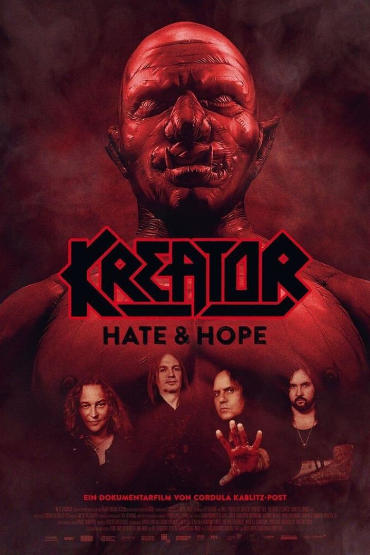Das rote Filmplakat für „Kreator: Hate & Hope“ zeigt eine dämonische Figur und die Bandmitglieder.
