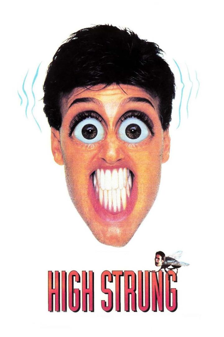 Das Filmplakat für „High Strung“ zeigt ein Gesicht mit aufgerissenen Augen und einen Mann mit Fliegenkörper.