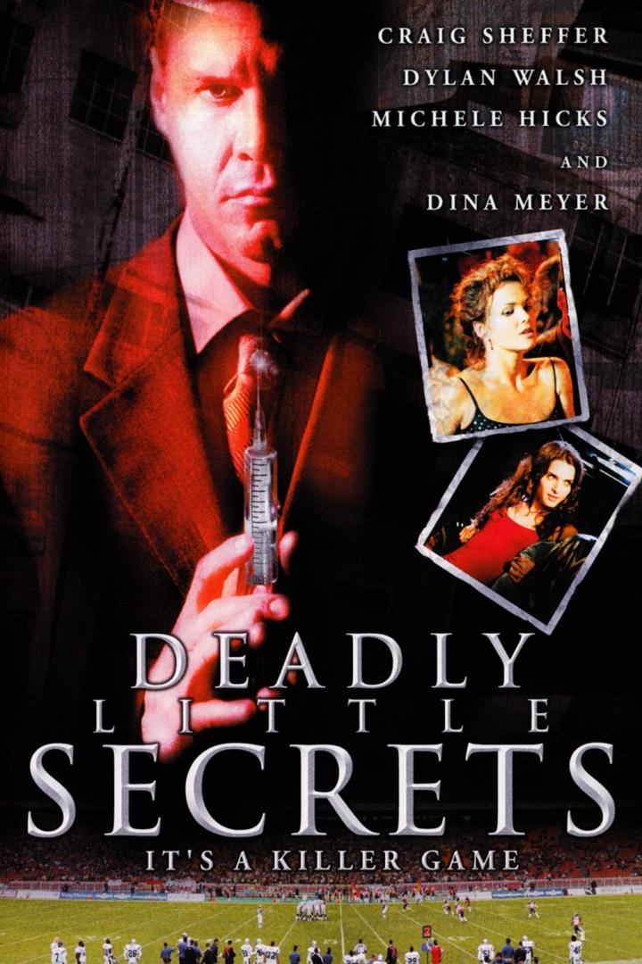 Das Filmplakat für „Deadly Little Secrets“ zeigt einen Mann mit einer Spritze und Fotos von zwei Frauen.