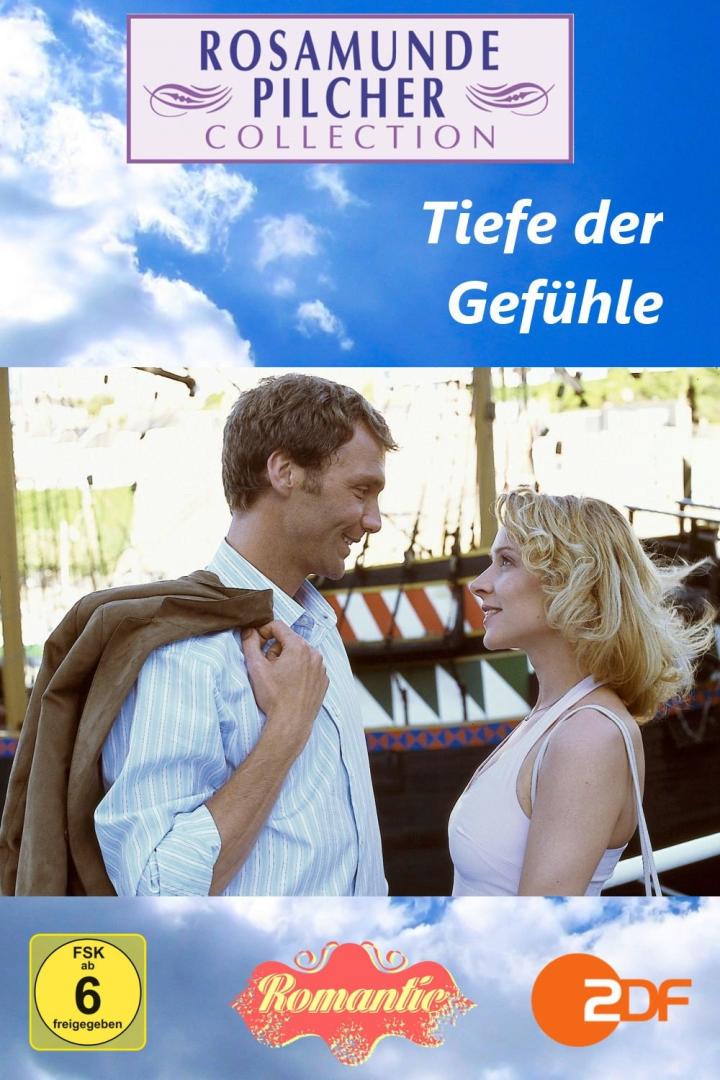 Ein Mann und eine Frau sehen sich verliebt an, im Hintergrund ein Schiff.