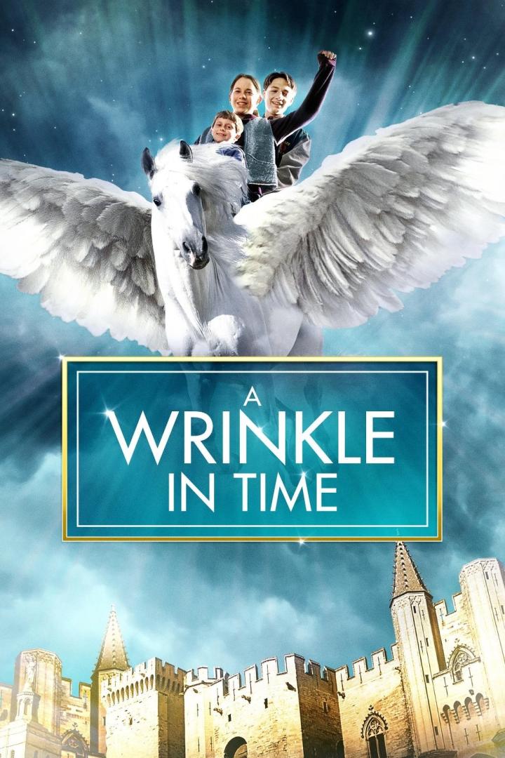 Drei Kinder reiten auf einem geflügelten weißen Pferd vor dem Hintergrund des Filmplakats „A Wrinkle in Time“.