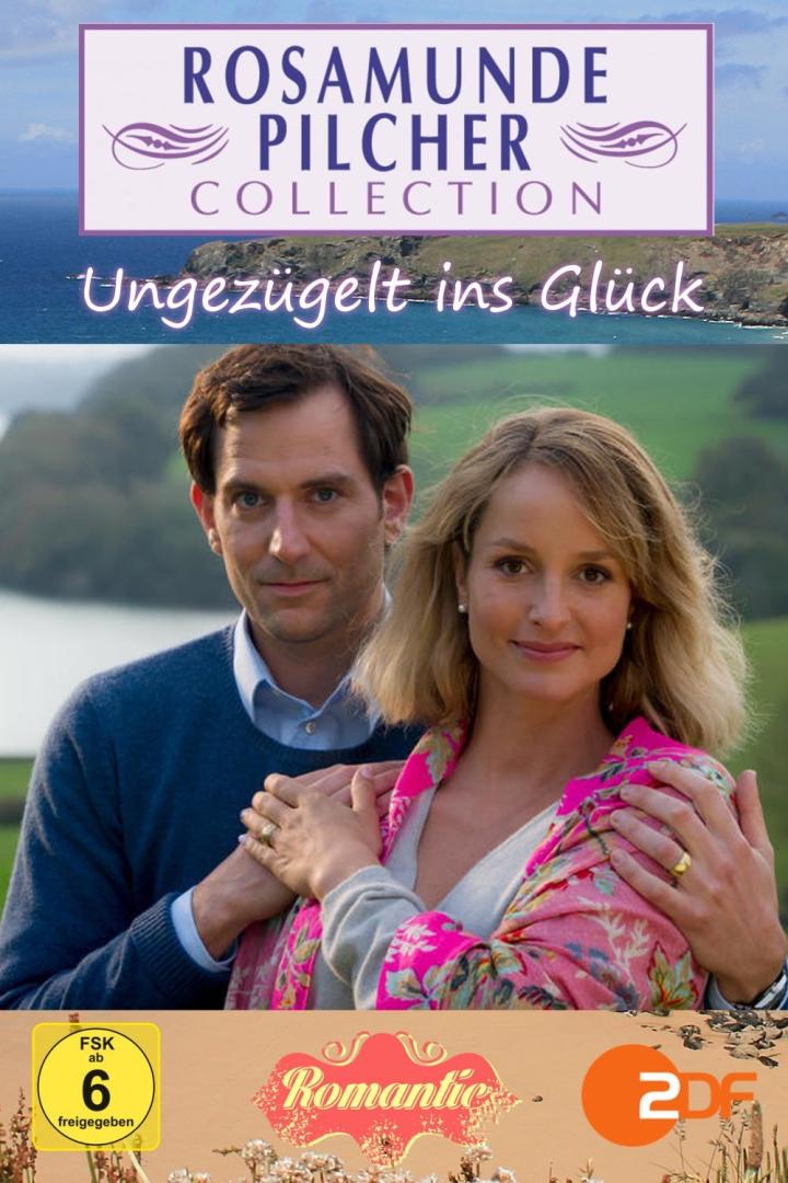 Das Cover von Rosamunde Pilchers „Ungezügelt ins Glück“ zeigt ein Paar vor einer Küstenlandschaft.