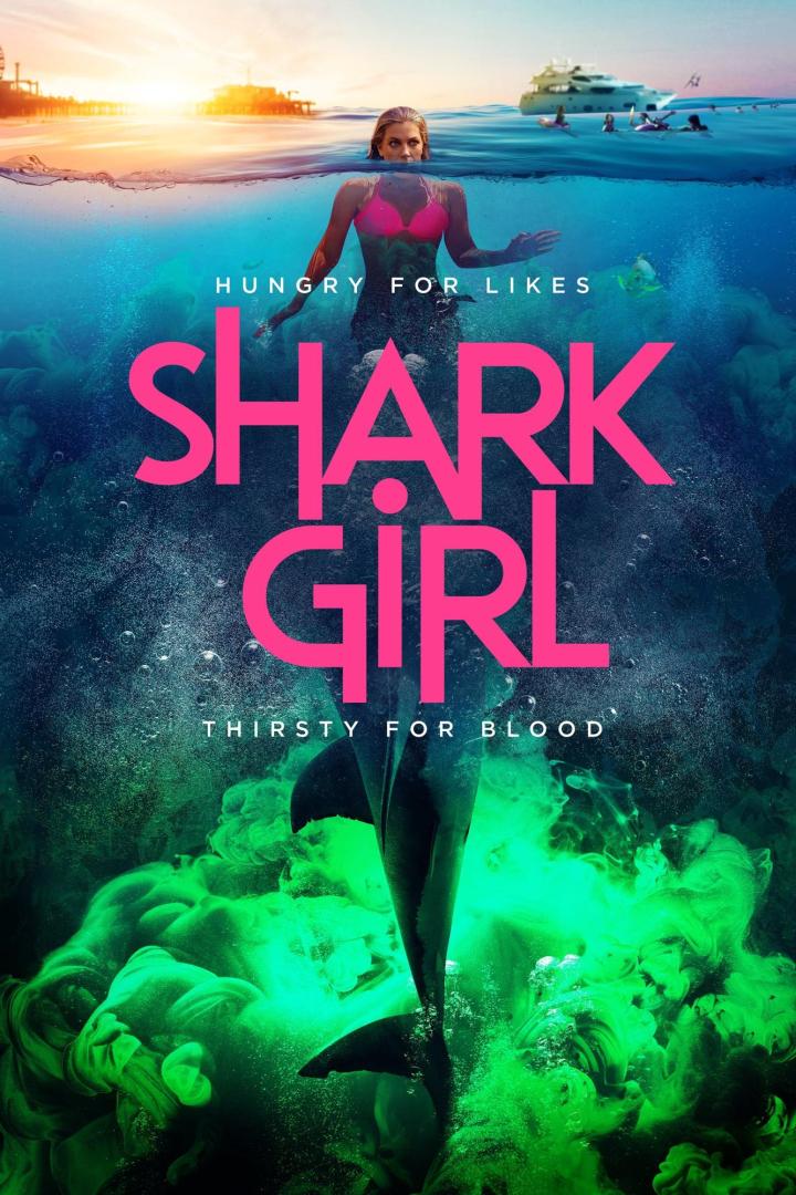 Das Filmplakat für „Shark Girl“ zeigt eine Frau im Wasser über einem Hai.