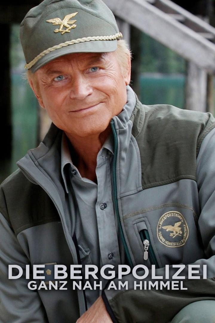 Ein Porträt von Schauspieler Terence Hill in seiner Rolle in „Die Bergpolizei – Ganz nah am Himmel“.