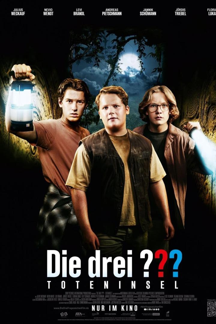 Die Drei ??? bringen auf einem Filmplakat Licht ins Dunkel