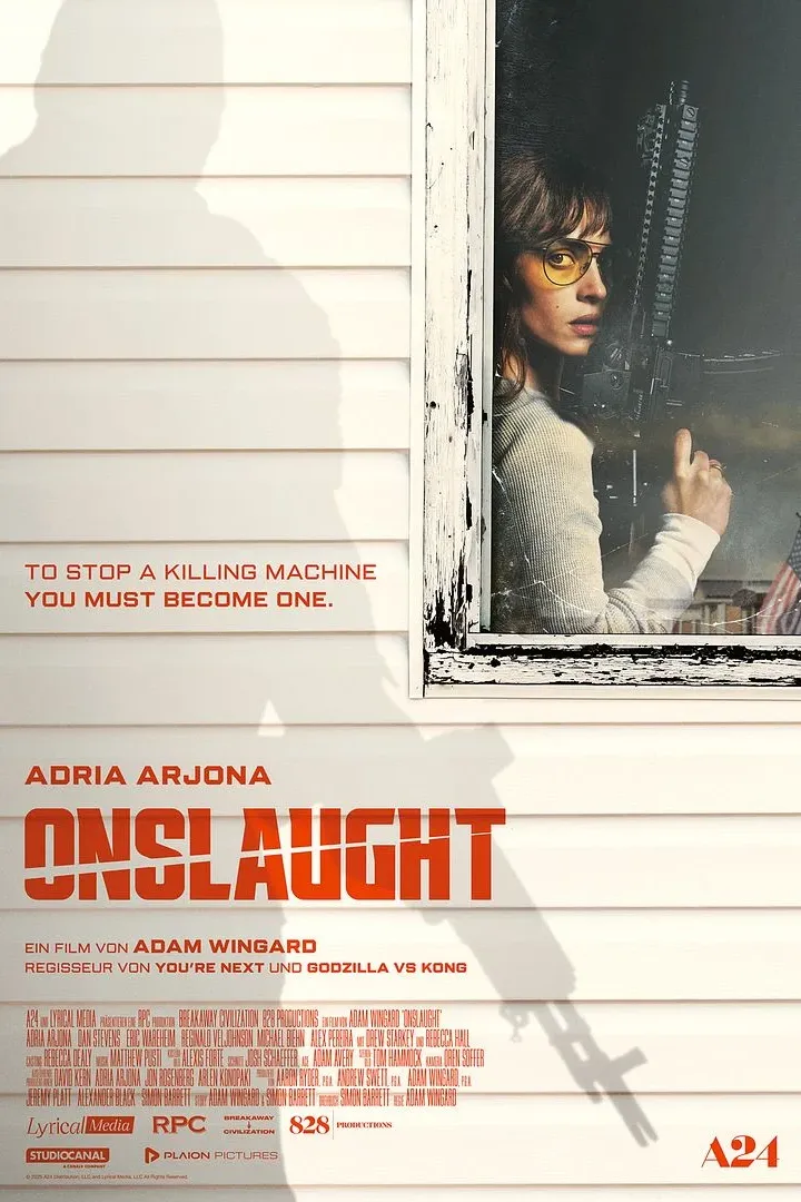 Filmposter zu Onslaught von Adam Wingard mit Adria Arjona, die mit einem Gewehr durch ein Fenster blickt.