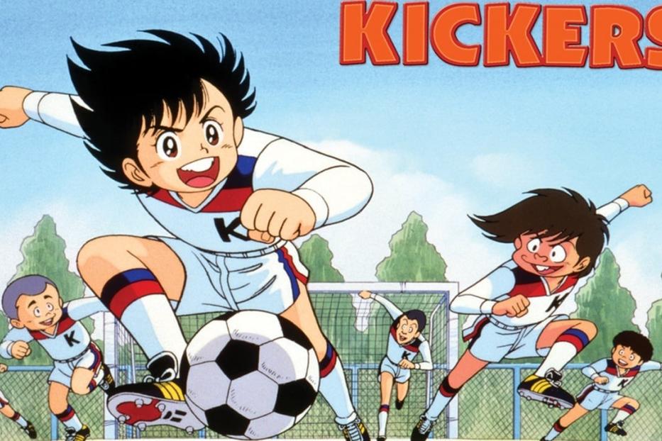 Eine Szene aus der Anime-Serie „Kickers“ mit spielenden Fußballern.