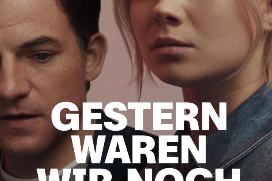 Das Filmplakat zeigt ein Paar für „Gestern waren wir noch Kinder“.