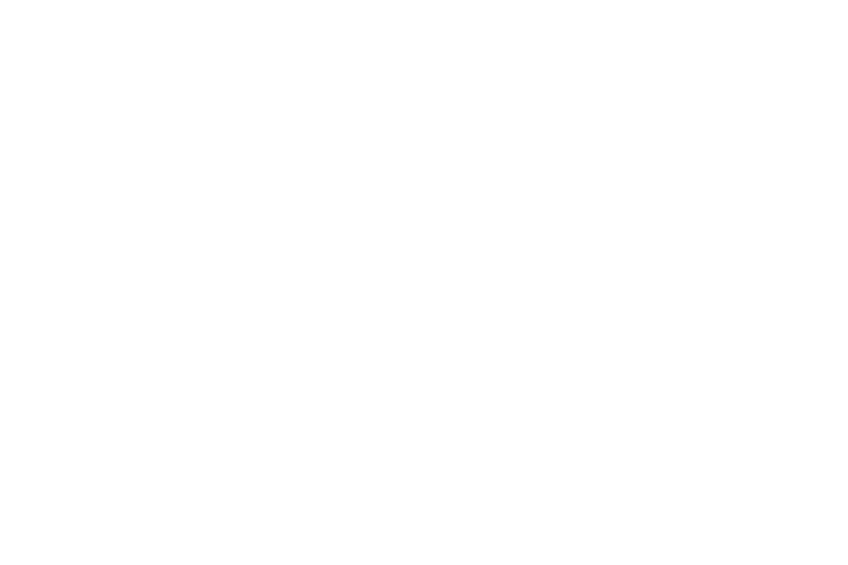 Das Wort „Wrong“ in Weiß ist auf schwarzem Hintergrund durchgestrichen.