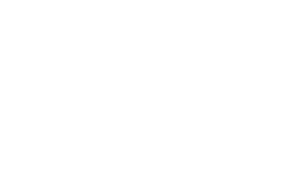 Der Schriftzug „Undercover im Seniorenheim“ in weißer Schrift auf schwarzem Hintergrund.