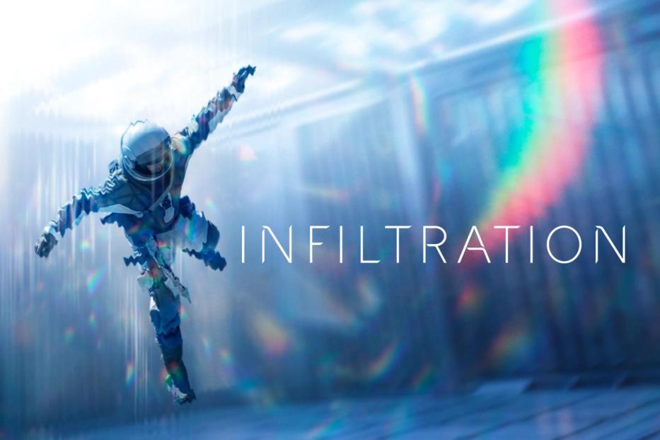 Ein Astronaut schwebt in einem hellen, futuristischen Raum.