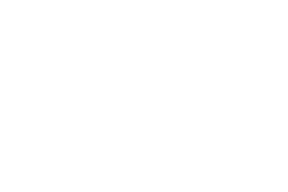 „Snoopy präsentiert: Keine ist wie Marcie“ in weißer Schrift auf schwarzem Hintergrund.