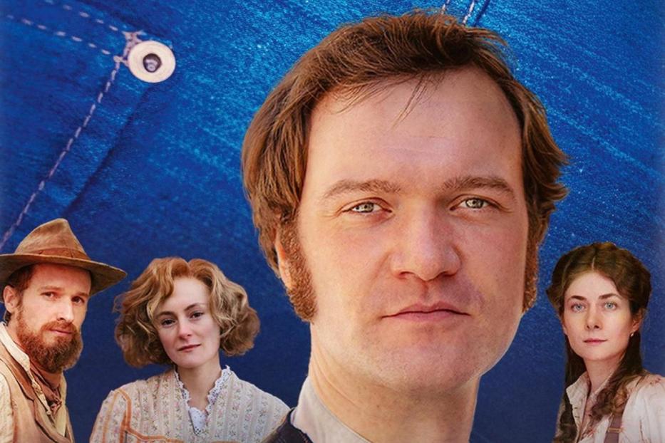 Das Filmplakat für „Levi Strauss und der Stoff der Träume“ zeigt Levi Strauss und weitere Personen vor einem Jeansstoff-Hintergrund.