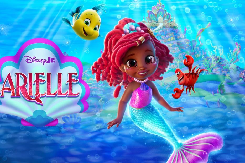 Arielle, die Meerjungfrau, mit ihren Freunden Fabius und Sebastian unter Wasser.