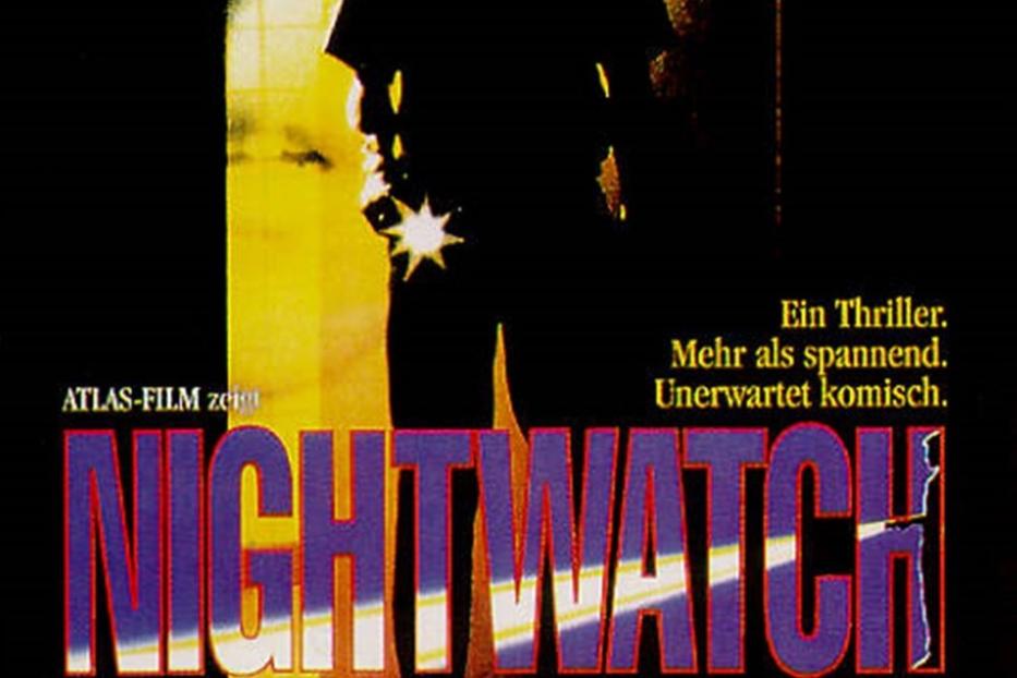 Das Filmplakat für „Nightwatch – Nachtwache“ zeigt einen Nachtwächter im Leichenschauhaus.