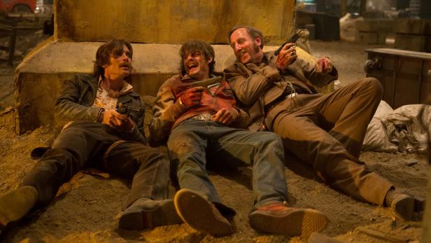 "Free Fire": Hier kommt jede(r) zum Schuss