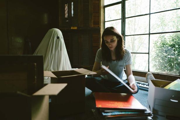 "A Ghost Story": Trauerarbeit unterm Bettlaken