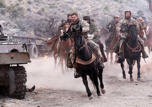 "Operation: 12 Strong":Cowboys mit Maschinengewehren