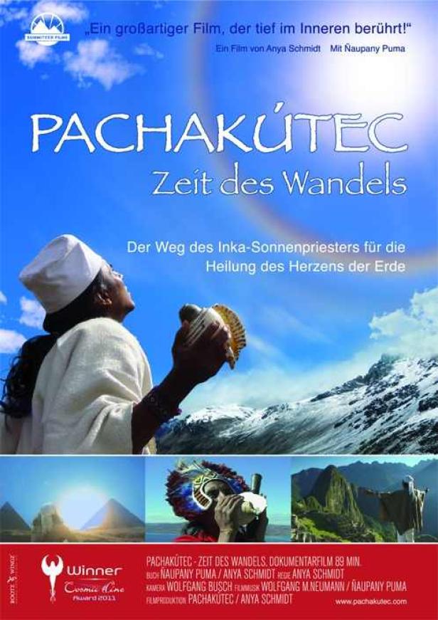 Das Filmplakat für „Pachakútec – Zeit des Wandels“ zeigt einen Inka-Sonnenpriester vor einer Bergkulisse.