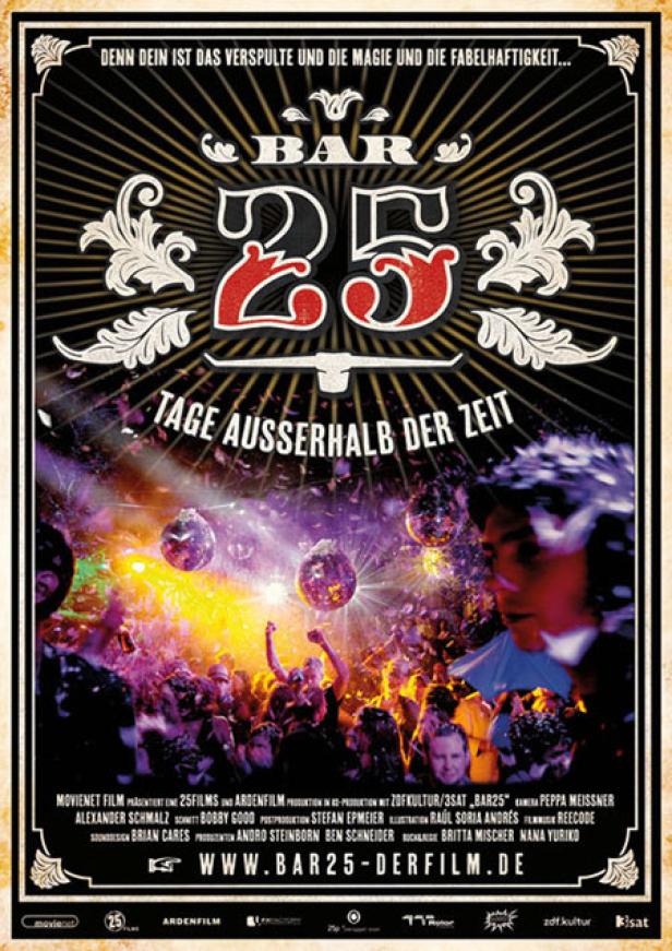 Das Filmplakat für „Bar 25 – Tage außerhalb der Zeit“ zeigt eine Party mit vielen Menschen und Diskokugeln.