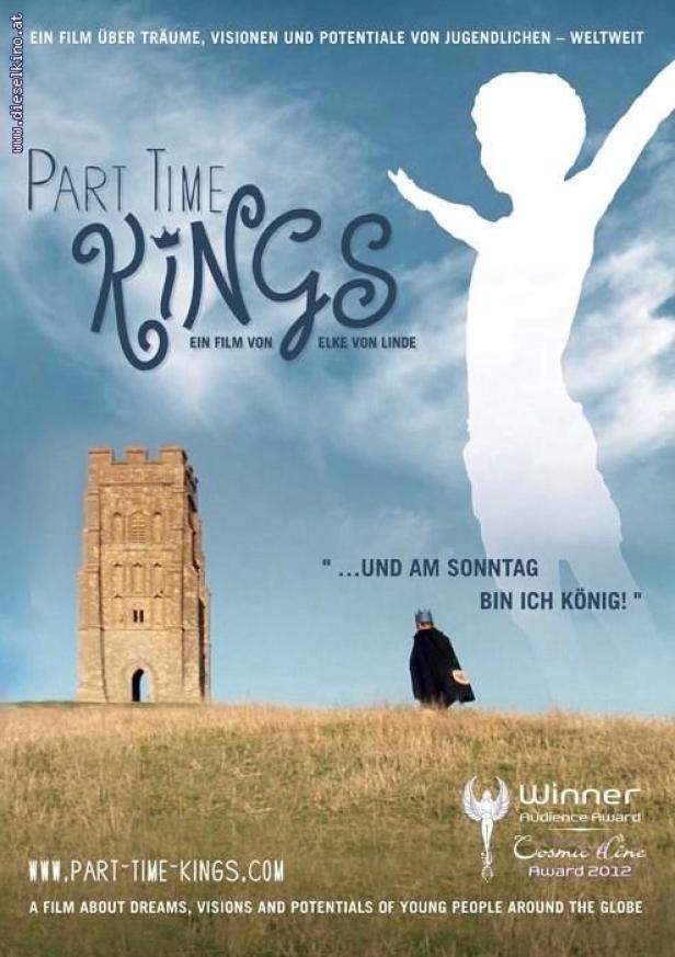 Das Filmplakat für „Part Time Kings“ zeigt einen Jungen mit Krone vor einem Turm und einer Silhouette.