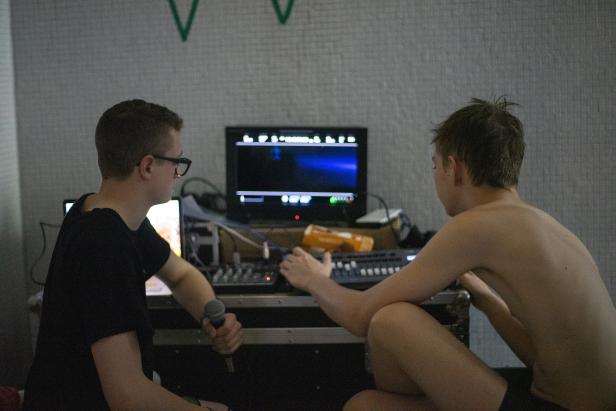 director_julian_schmiederer_und_dop_und_gregor_franz.jpg director_julian_schmiederer_und_dop_und_gregor_franz.jpg
