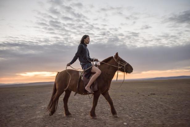 „Schwarze Milch“: Schwesternliebe in der mongolischen Steppe