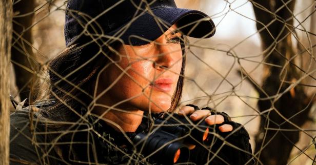 Megan Fox als Action-Heldin im Trailer  von "Rogue"