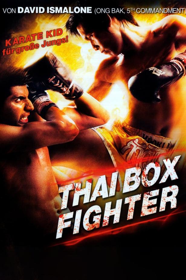 Das Filmplakat für „Thai Box Fighter“ zeigt zwei thailändische Boxer im Kampf.